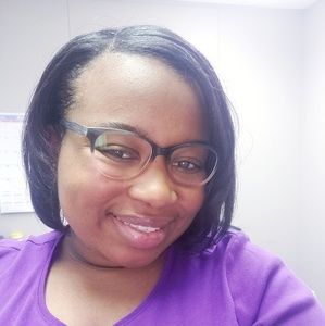 Meet your Posher, Adriana